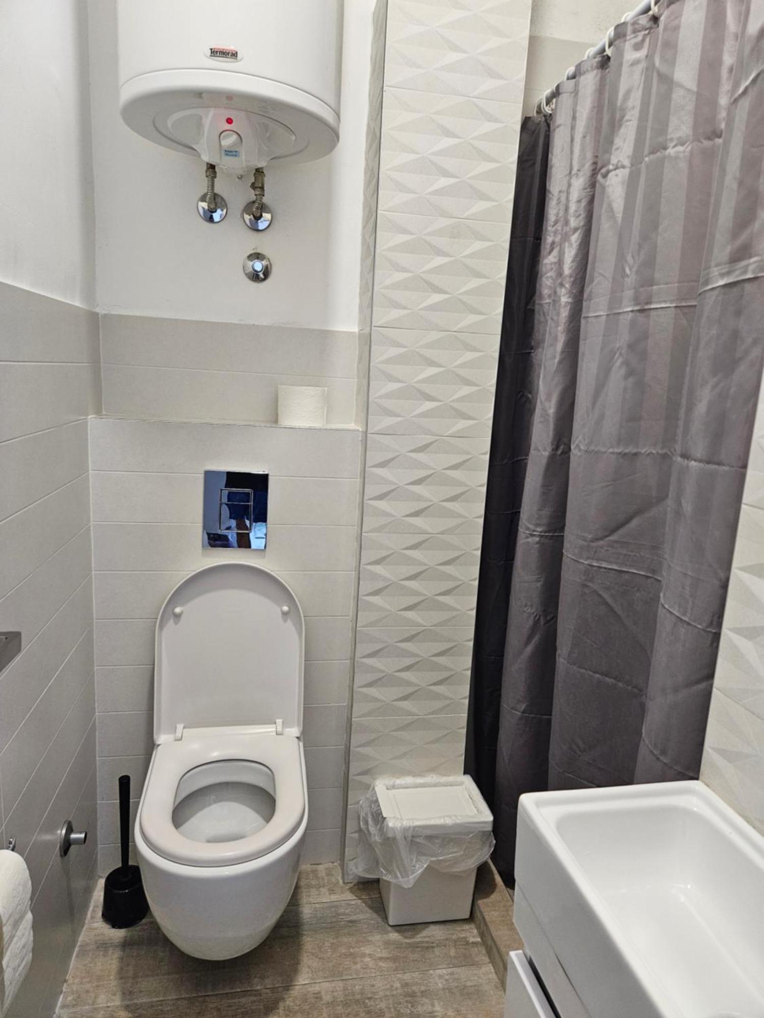 Cricket Park Hostel بلغراد المظهر الخارجي الصورة