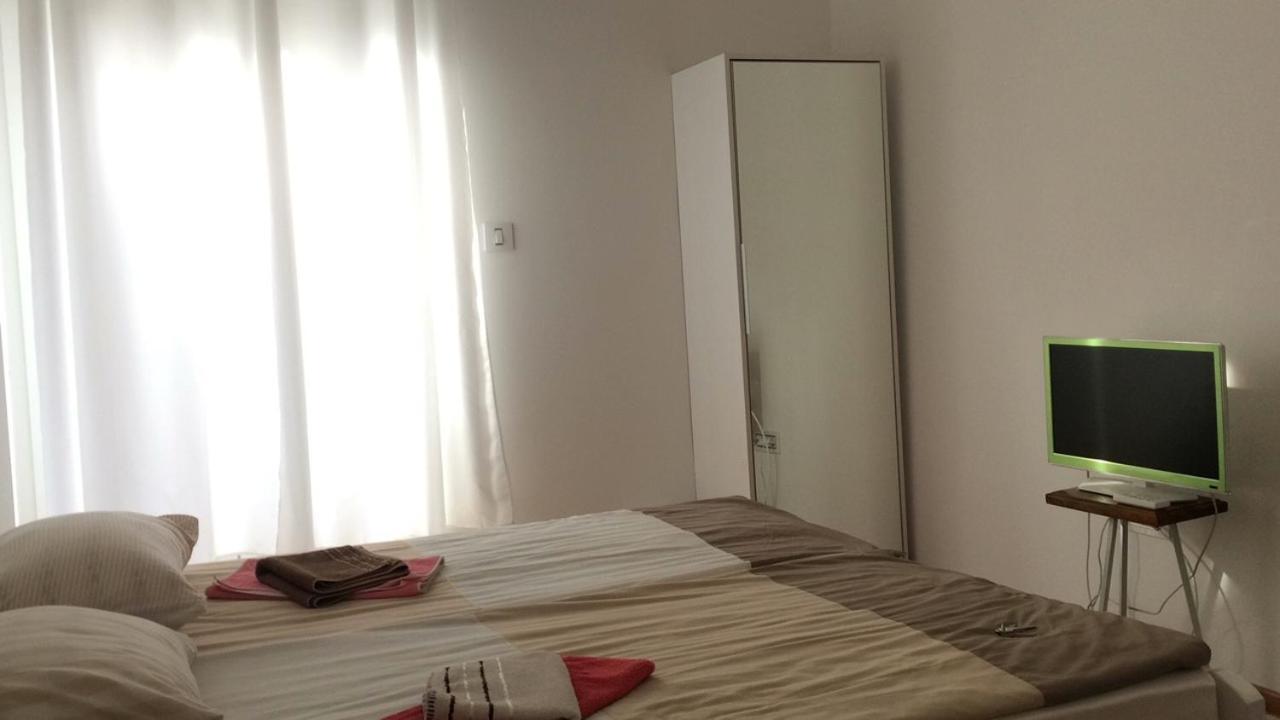 Cricket Park Hostel بلغراد المظهر الخارجي الصورة