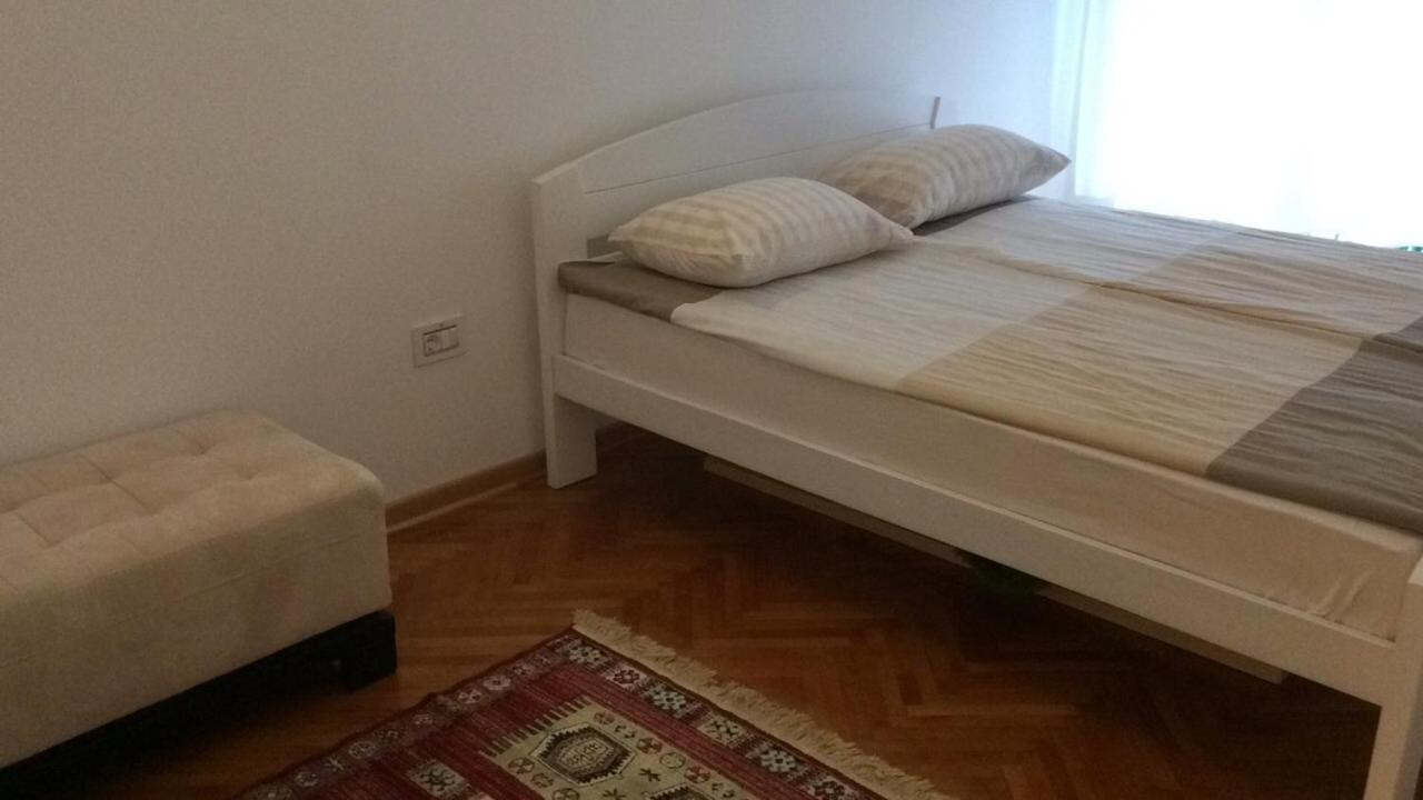 Cricket Park Hostel بلغراد المظهر الخارجي الصورة