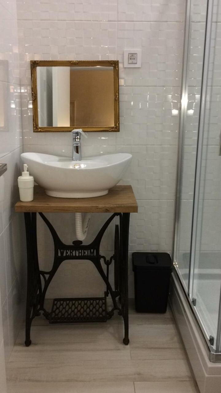 Cricket Park Hostel بلغراد المظهر الخارجي الصورة