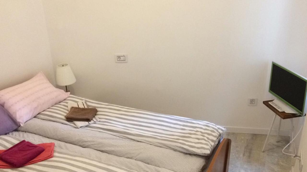 Cricket Park Hostel بلغراد المظهر الخارجي الصورة