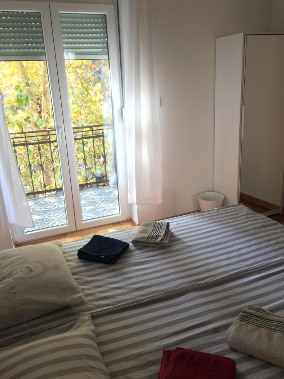 Cricket Park Hostel بلغراد المظهر الخارجي الصورة